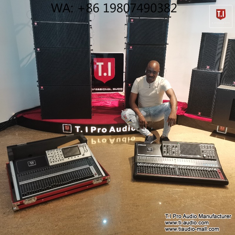 32 Channel Digital Mixer Conso - Audio Music Live recension och pris